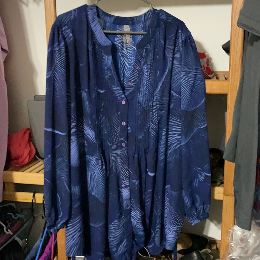 Melissa McCarthy Seven7 Blue Tunic